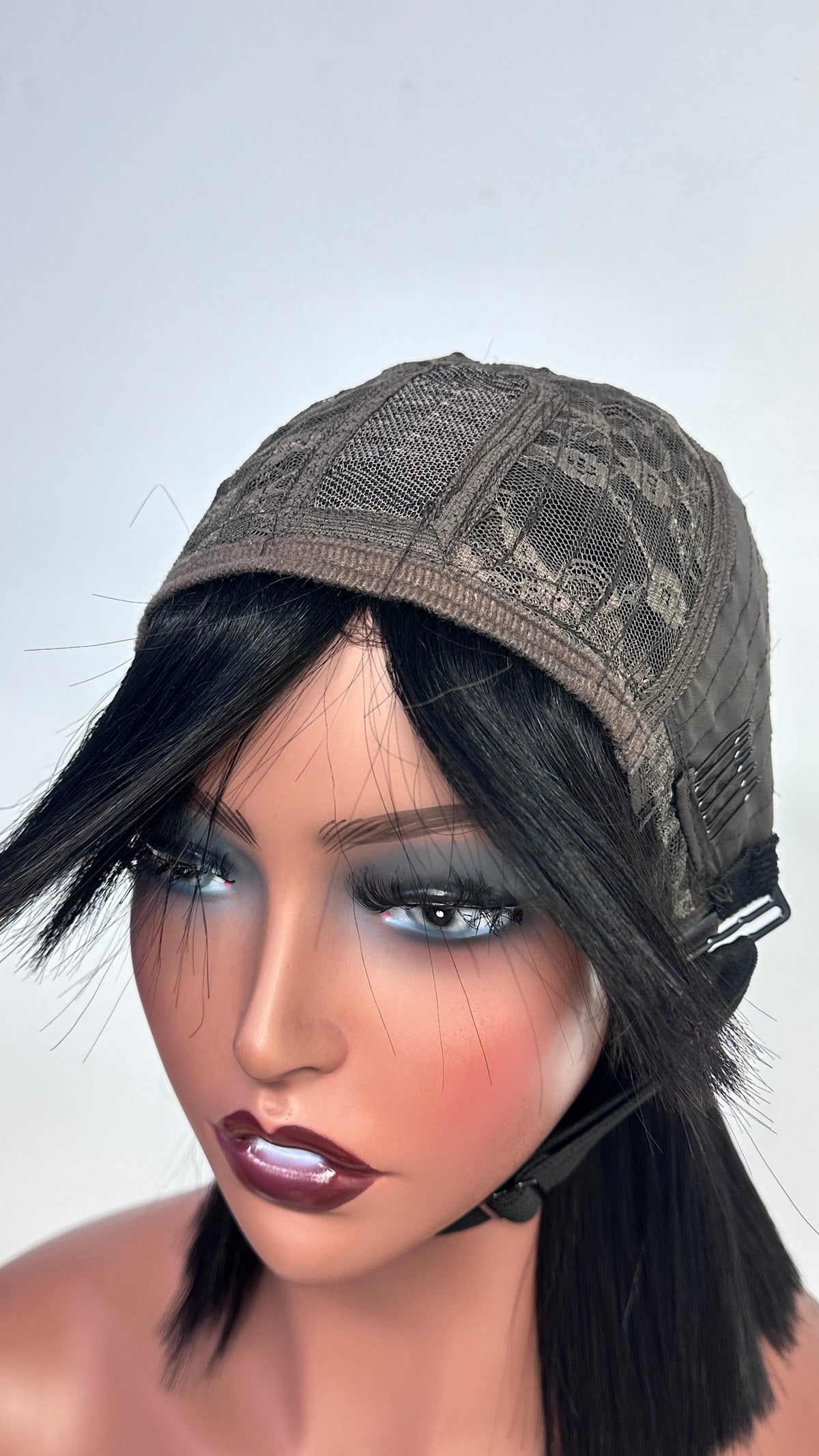 1x3 lace cap construction of UNices Hair brown bob human hair wig with adjustable straps